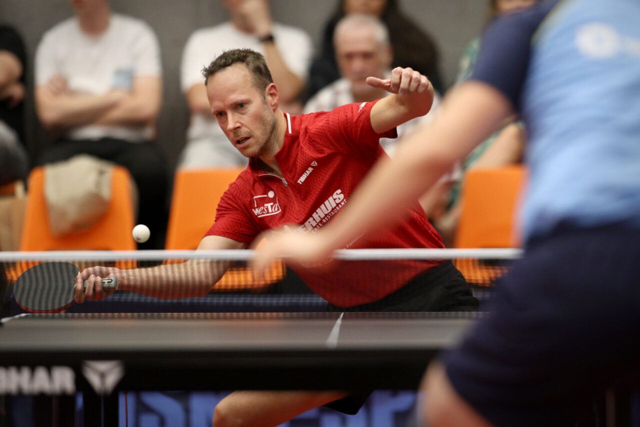 Knap resultaat VeerhuisWessem/Westa heren en zware nederlaag ReynDesign/Westa dames